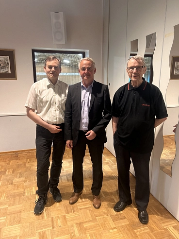 neuer Seniorenbeirat, v.l.n.r.: Rüdiger Behrens, BM Heiko Röttinger, Heinz Kroll